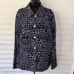 Zenergy by Chico’s Women’s Blue Button Down Shirt Top Size 3 Silver Detail
